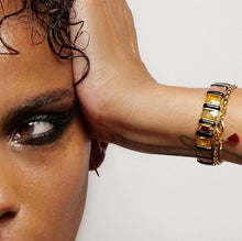 Load image into Gallery viewer, Tilu Glow Bracelet
