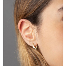 Load image into Gallery viewer, Anika Huggie Earring
